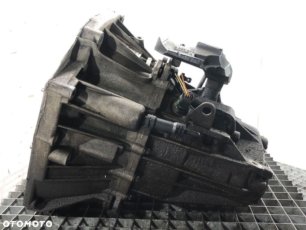 SKRZYNIA BIEGÓW  RENAULT MEGANE III liftback (BZ0/1_, B3_) 2008 - 2022 1.6 16V (BZ1B, BZ1H) 81 kW - 4