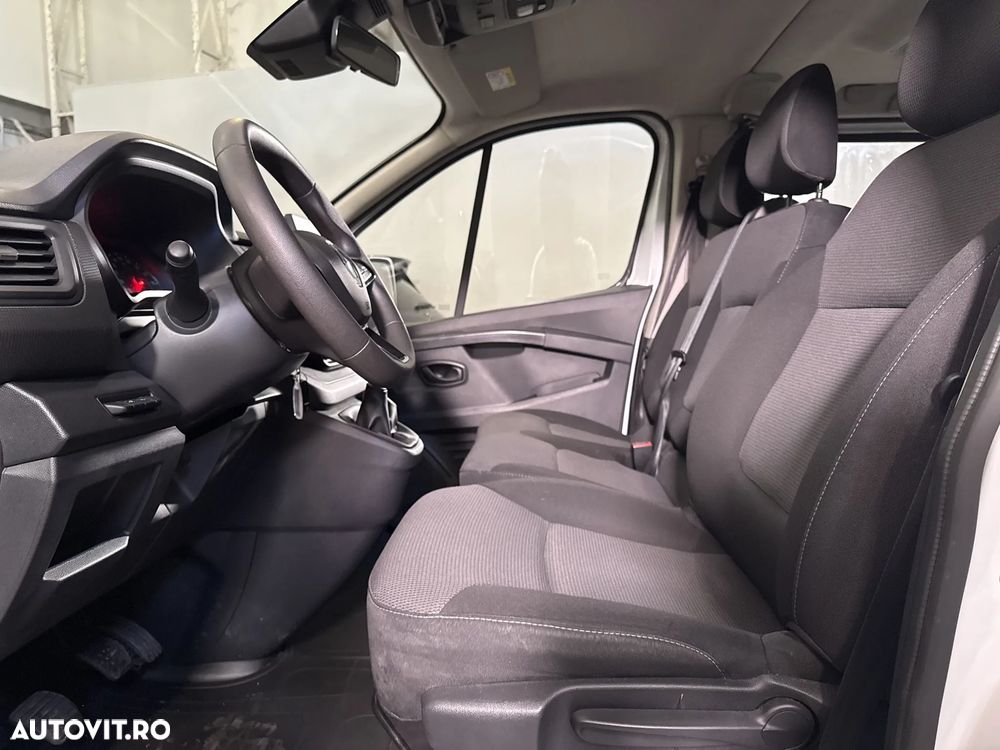 Renault Trafic - 20