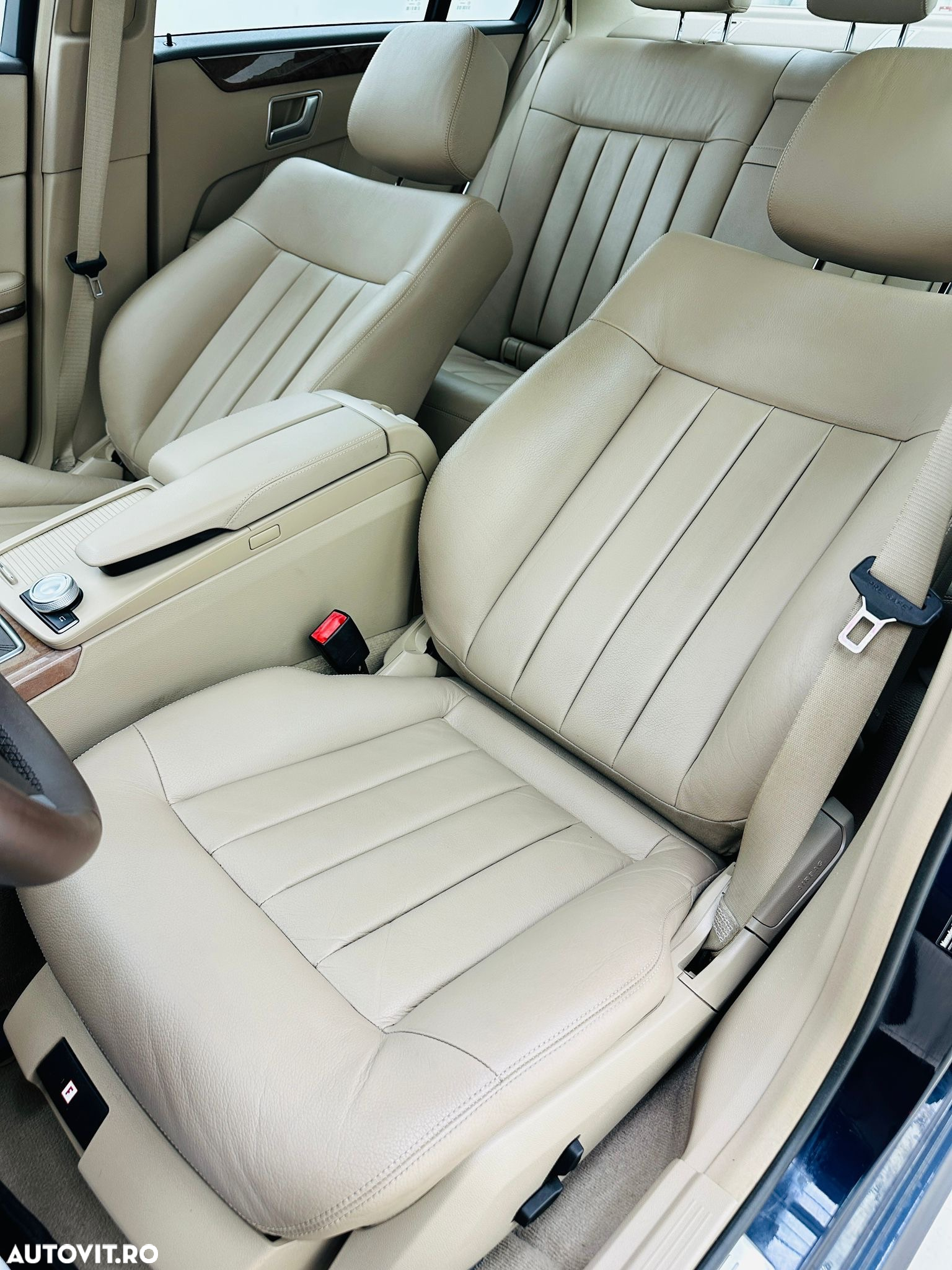 Mercedes-Benz E - 24