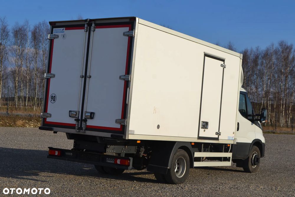 Iveco Daily 72C18 70C18 Chłodnia Izoterma 8 Palet Agregat Carrier XARIOS 500 Full LED Hi-Matic - 4