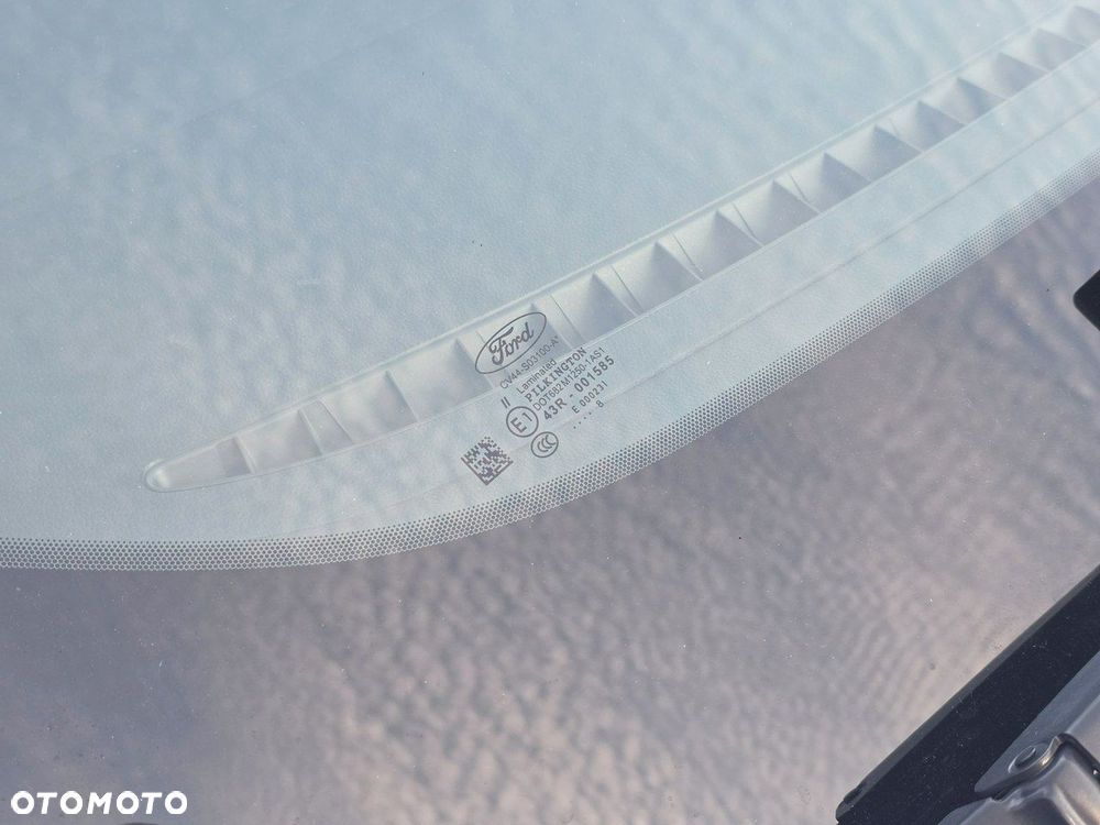 Ford Kuga 1.5 EcoBoost 2x4 Trend - 29