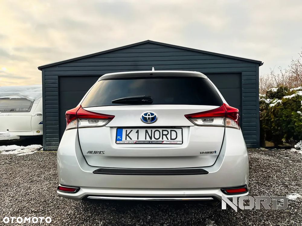 Toyota Auris 1.8 HSD Prestige - 9