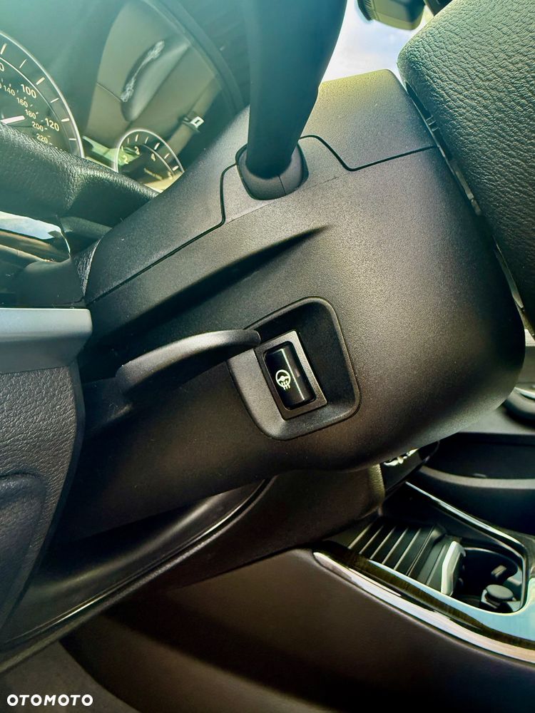 BMW X3 xDrive28i xLine - 12