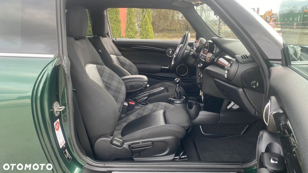 MINI Cooper Seven - 14