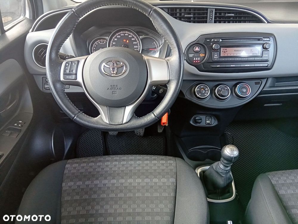 Toyota Yaris 1.33 Active EU6 - 11