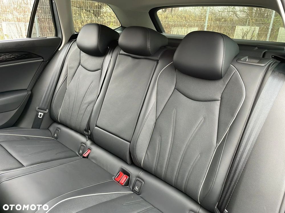 Volkswagen Passat Variant - 7