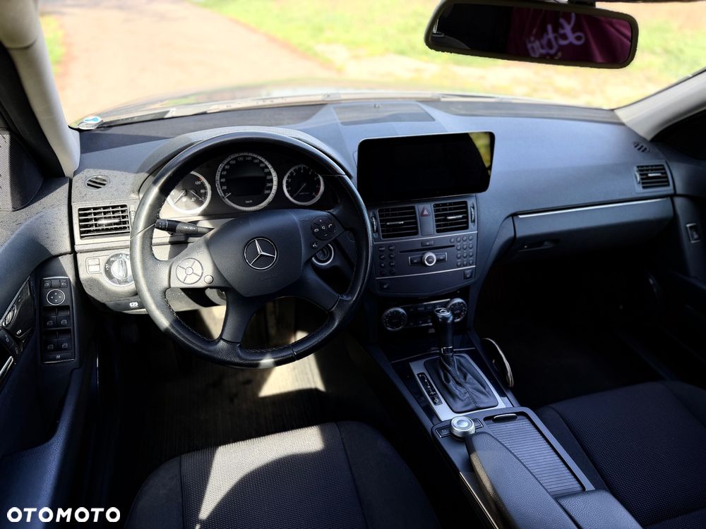Mercedes-Benz Klasa C 200 (BlueEFFICIENCY) 7G-TRONIC Avantgarde - 14