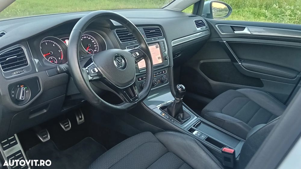 Volkswagen Golf - 7
