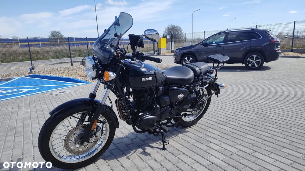 Benelli IMPERIALE 400 - 5