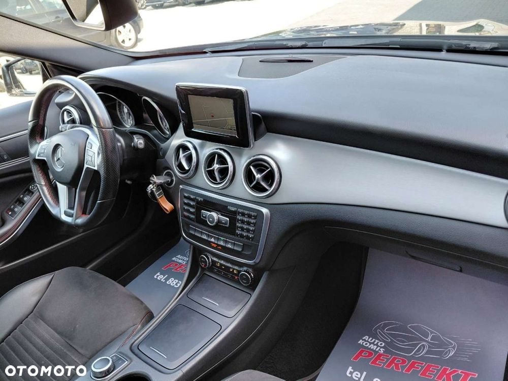 Mercedes-Benz GLA - 17