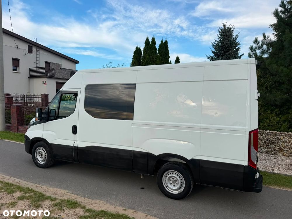 Iveco DAILY _ Tylko 116.000km ! _ 2018 Rok _ L3H2 _ 7 Osobowy - 37