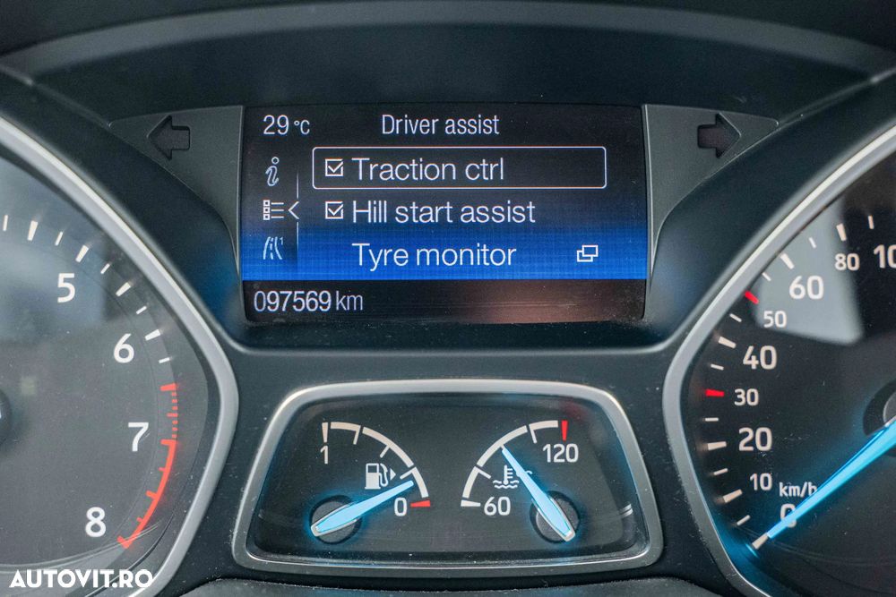 Ford Kuga 1.5 EcoBoost 2WD Trend - 31