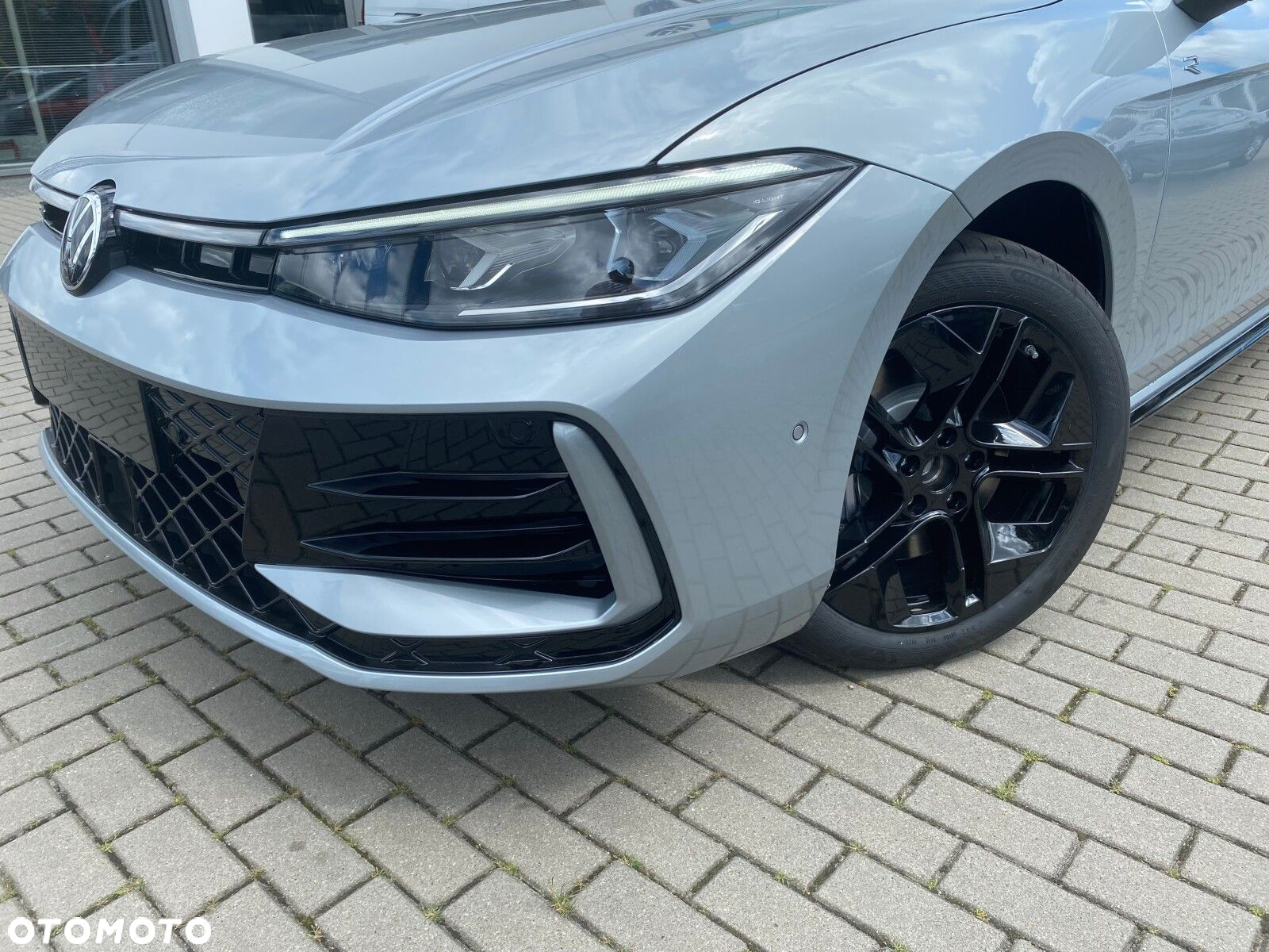 Volkswagen Passat 2.0 TDI SCR 4Mot R-Line Plus DSG - 3