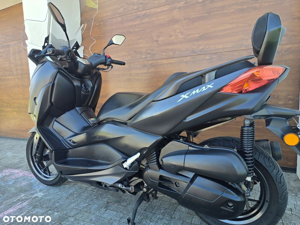 Yamaha X-max - 33