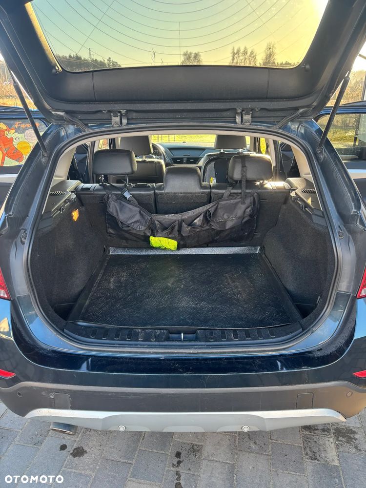 BMW X1 xDrive18d xLine - 4