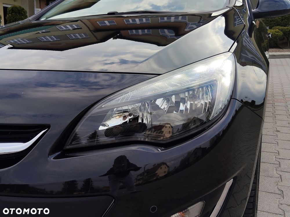 Opel Astra 1.6 Cosmo - 10