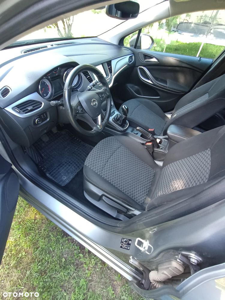 Opel Astra - 12