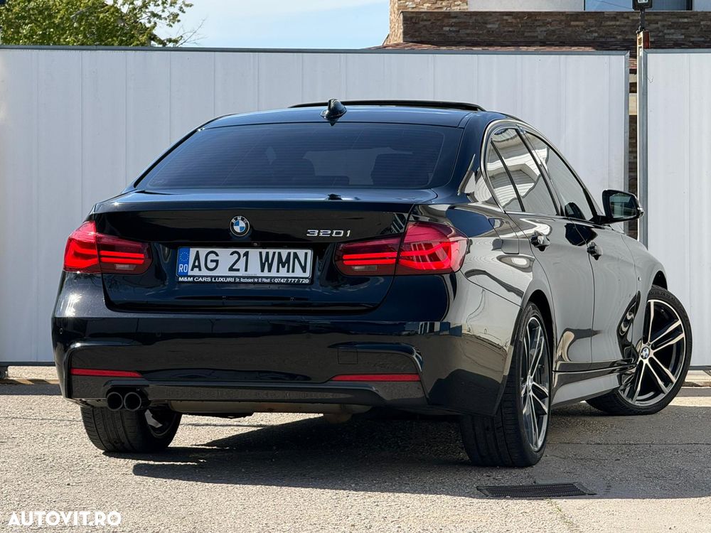 BMW Seria 3 320i Aut. M Sport - 35