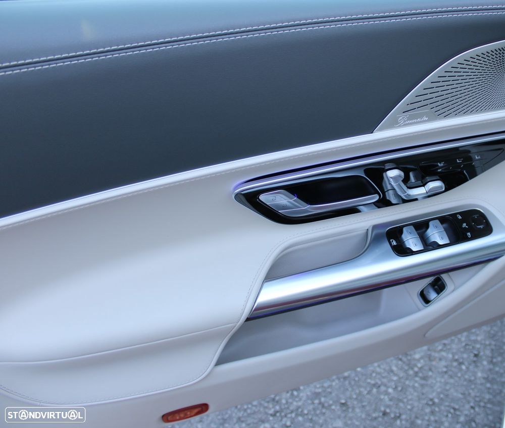 Mercedes-Benz SL 63 AMG 4Matic+ - 28