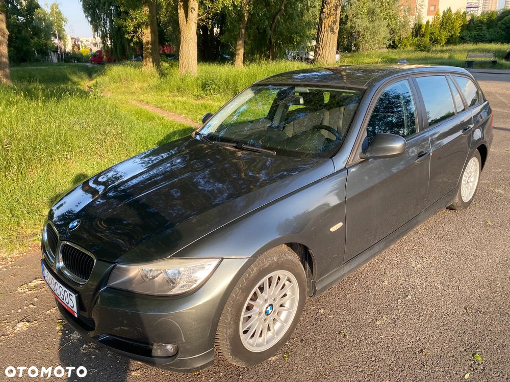 BMW Seria 3 318i - 3