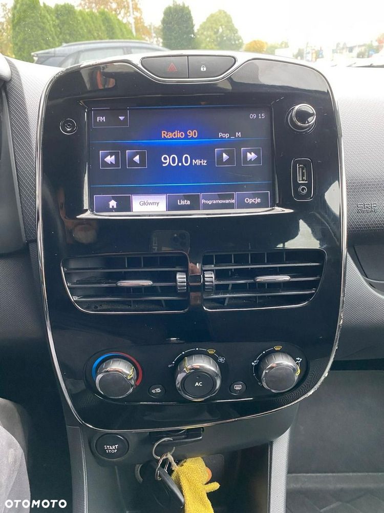 Renault Clio - 13