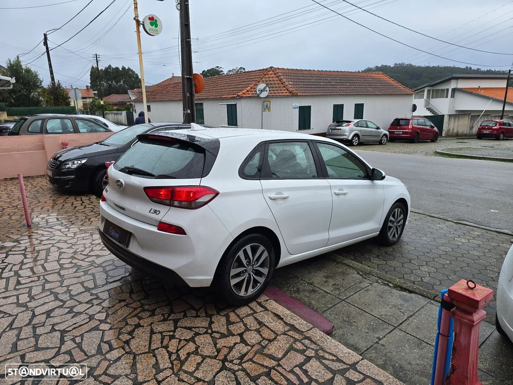 Hyundai i30 1.6 CRDI Comfort+Navi - 5