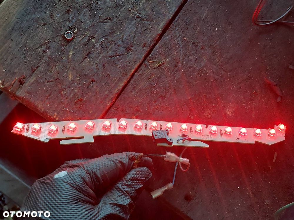 WKŁAD LAMPY LEWY TYŁ PASEK LED MERCEDES-BENZ W221 S-CLASS - 2