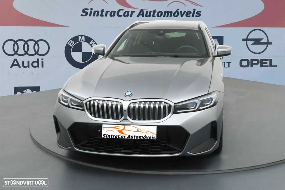 BMW 330 e Touring Aut. M Sport - 1