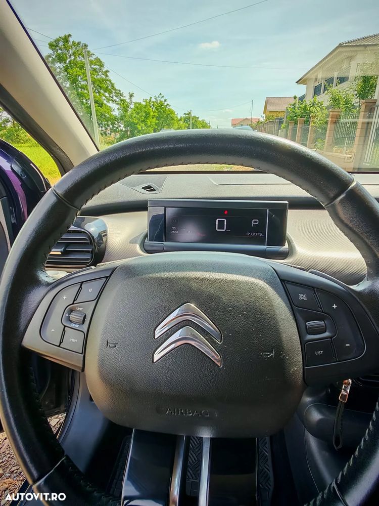Citroën C4 Cactus 1.2 PureTech S&S EAT6 Shine - 12