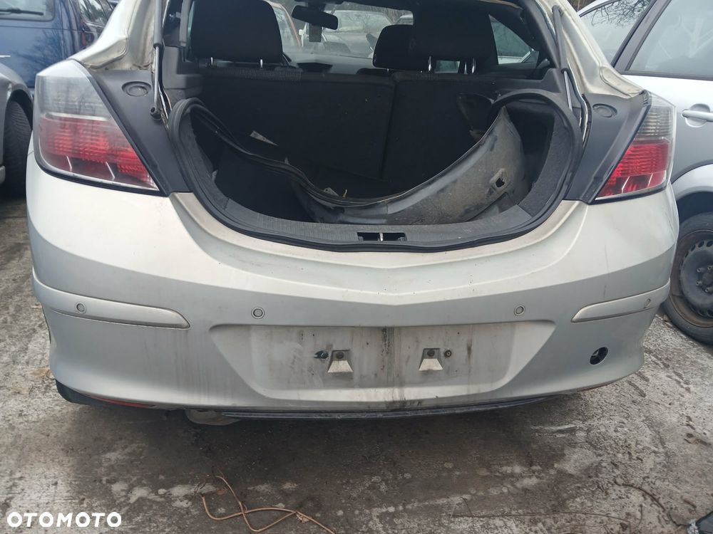Opel Astra H III 3D zderzak tylny kod lakieru Z167 - 1