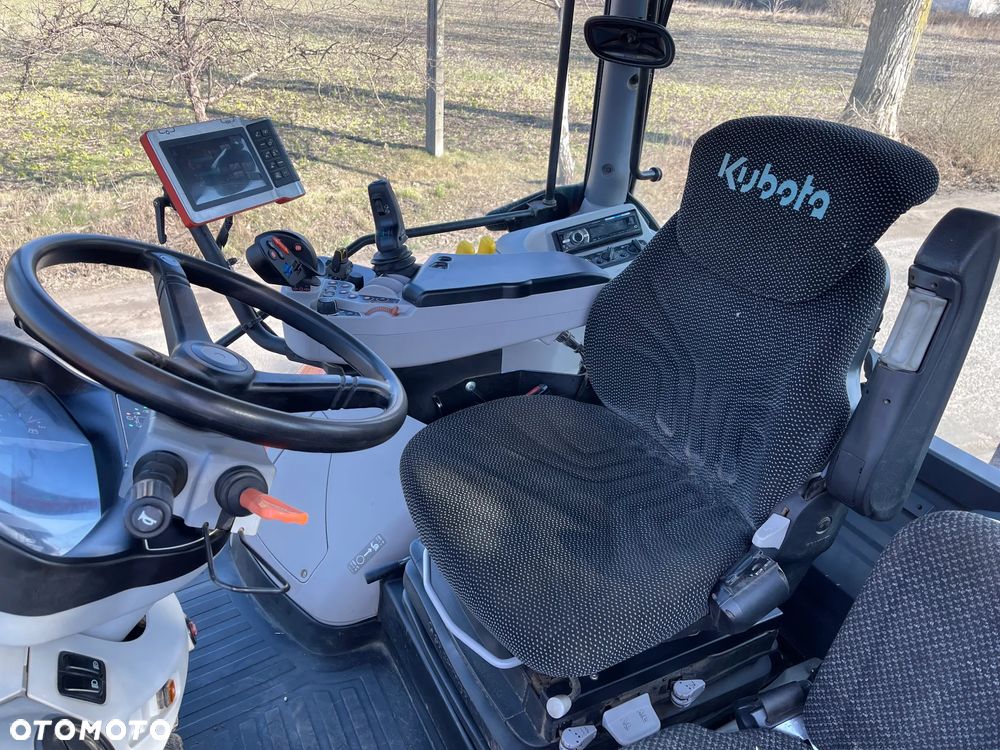 Kubota Ciągnik rolniczy Traktor Kubota M7151 PREMIUM 2017 ROK_Amortyzowana oś,Klima,TUZ,Zaczepy - 8