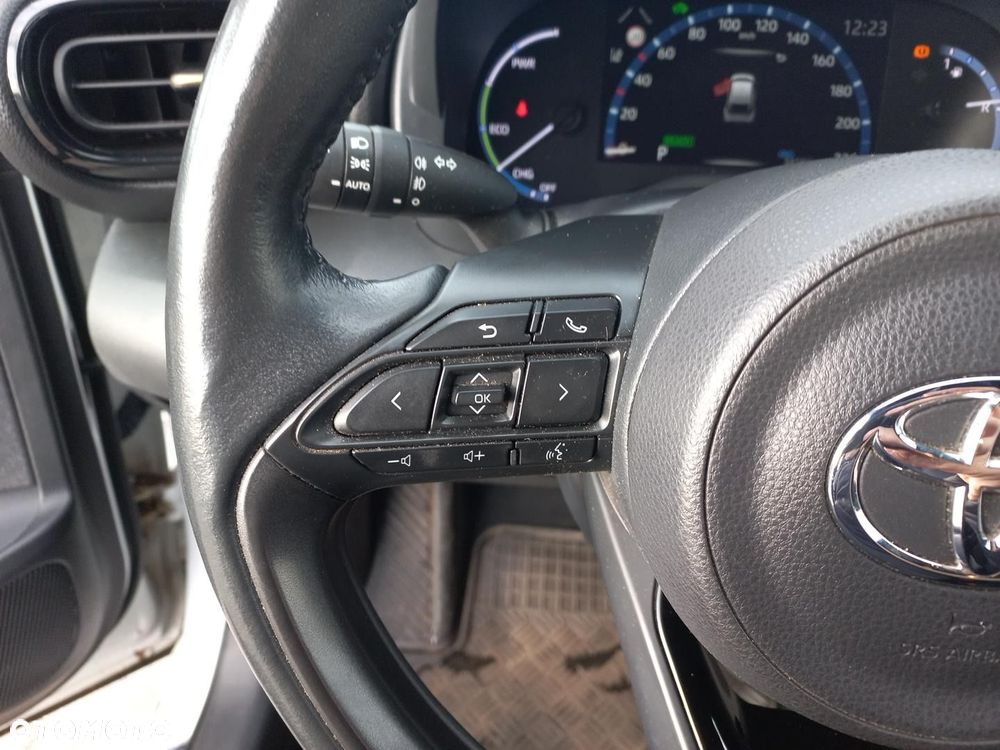 Toyota Yaris Cross Hybrid 1.5 Adventure - 19