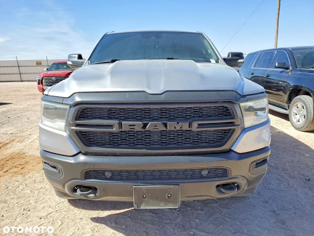 RAM 1500 Crew Cab Shortbed Bighorn - 5