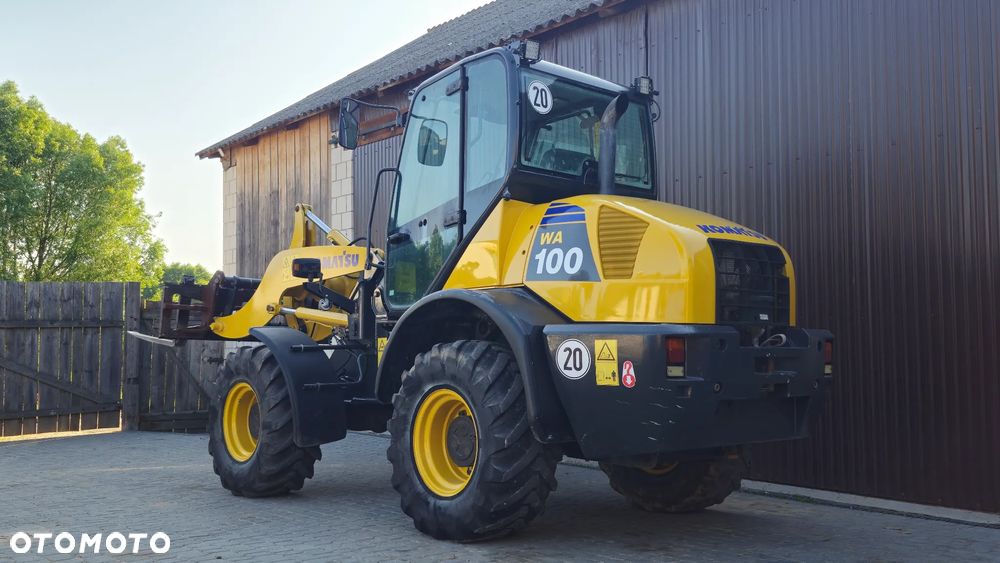 Komatsu WA 100M-6 - 3