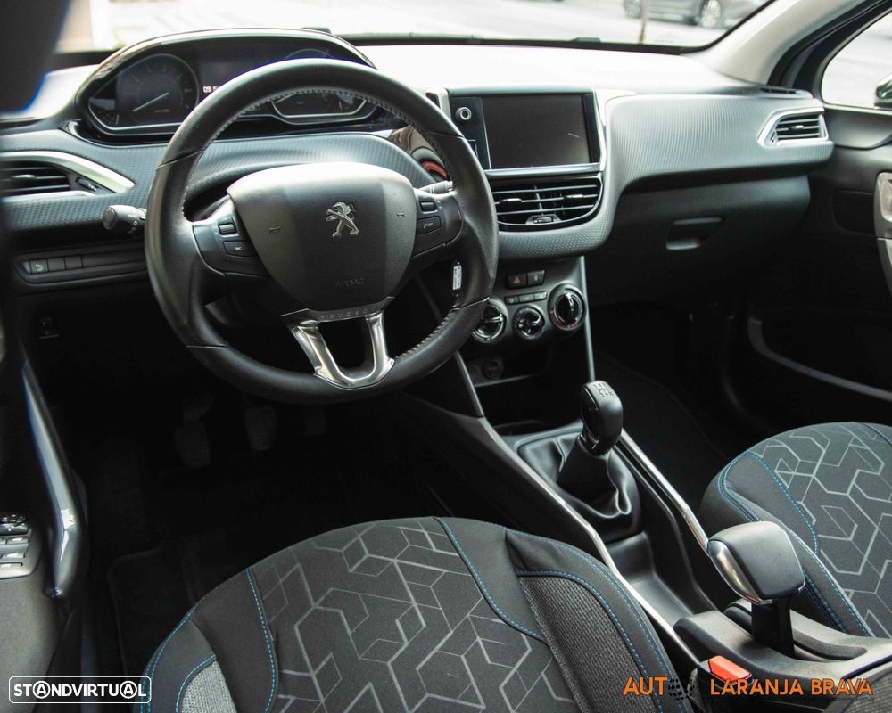 Peugeot 2008 1.2 PureTech Style - 20