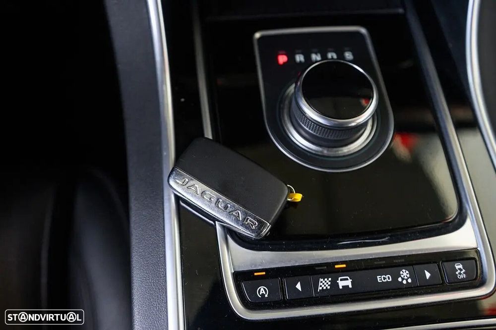 Jaguar XF 2.0 D R-Sport Aut. - 60