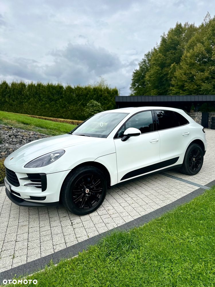 Porsche Macan Standard - 2