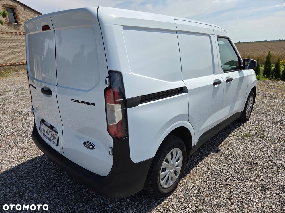 Ford Transit Courier - 3