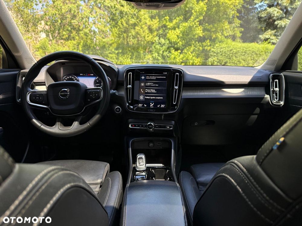 Volvo XC 40 T5 AWD R-Design - 24