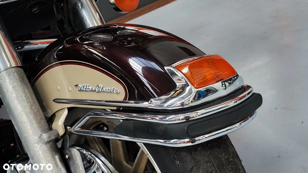 Harley-Davidson Touring Electra Glide - 18