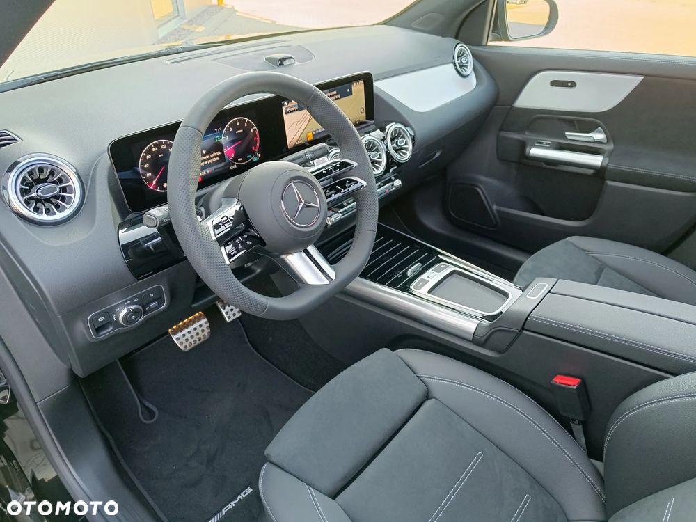 Mercedes-Benz GLA 220 mHEV 4-Matic AMG Line 8G-DCT - 4