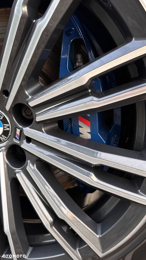 BMW Seria 3 330e M Sport - 9