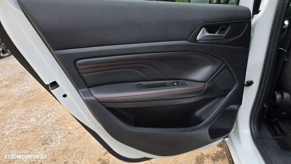 Peugeot 308 1.2 PureTech GT Line - 43