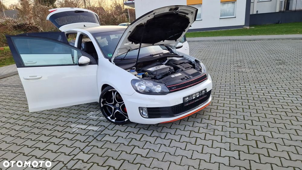 Volkswagen Golf 2.0 TSI GTI - 13