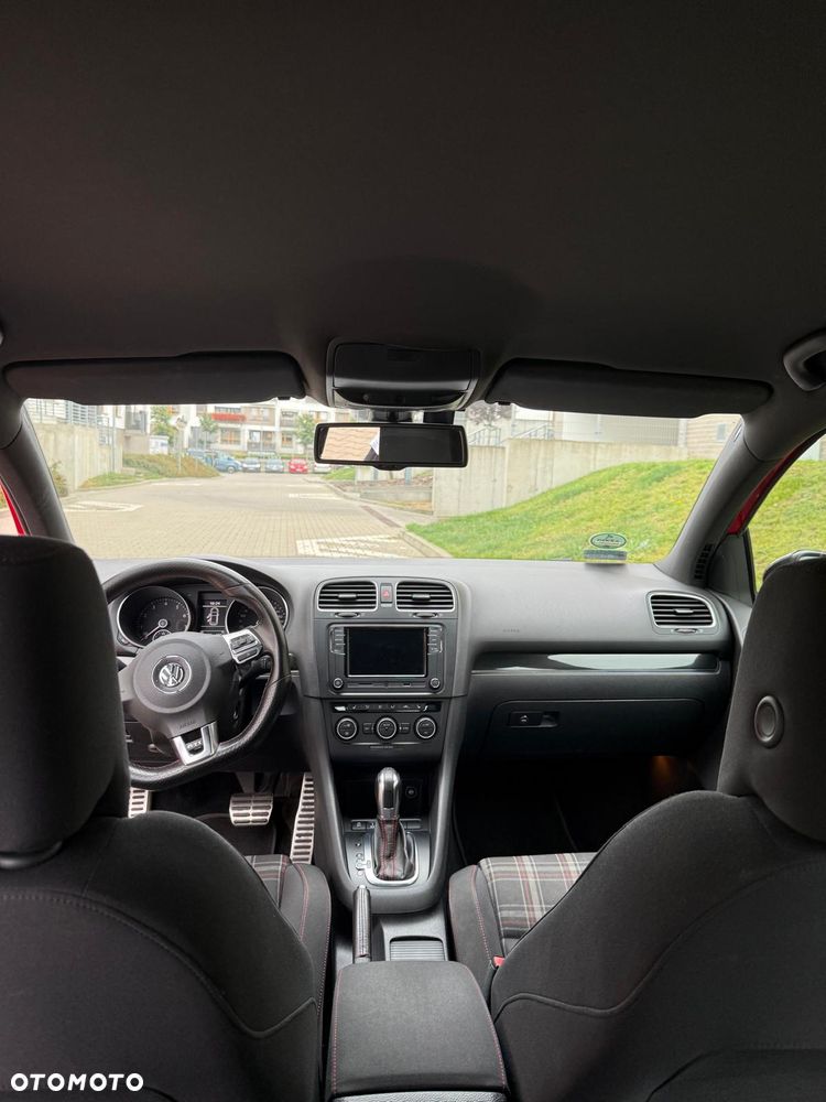 Volkswagen Golf - 14