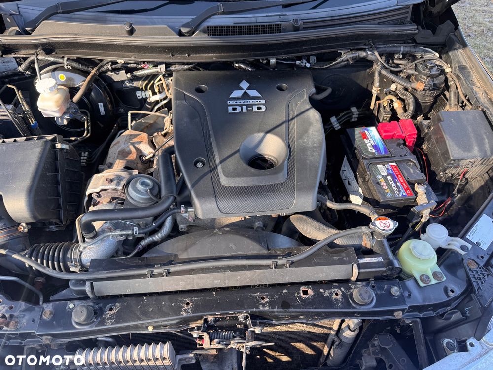 Mitsubishi L200 Pick Up 4x4 Autm Double Cab Intro Edition III - 11