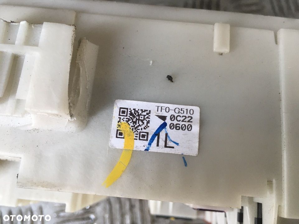 SKRZYNKA BEZPIECZNIKÓW SKRZYNKA BSI HONDA JAZZ III - 2