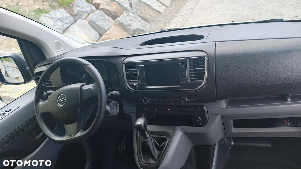 Opel Vivaro - 21