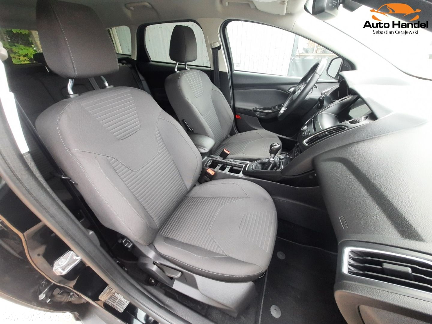 Ford Focus Turnier 1.5 EcoBoost Start-Stopp-System TITANIUM - 34