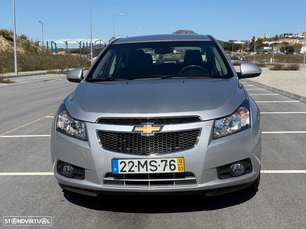 Chevrolet Cruze 1.6 LS - 3